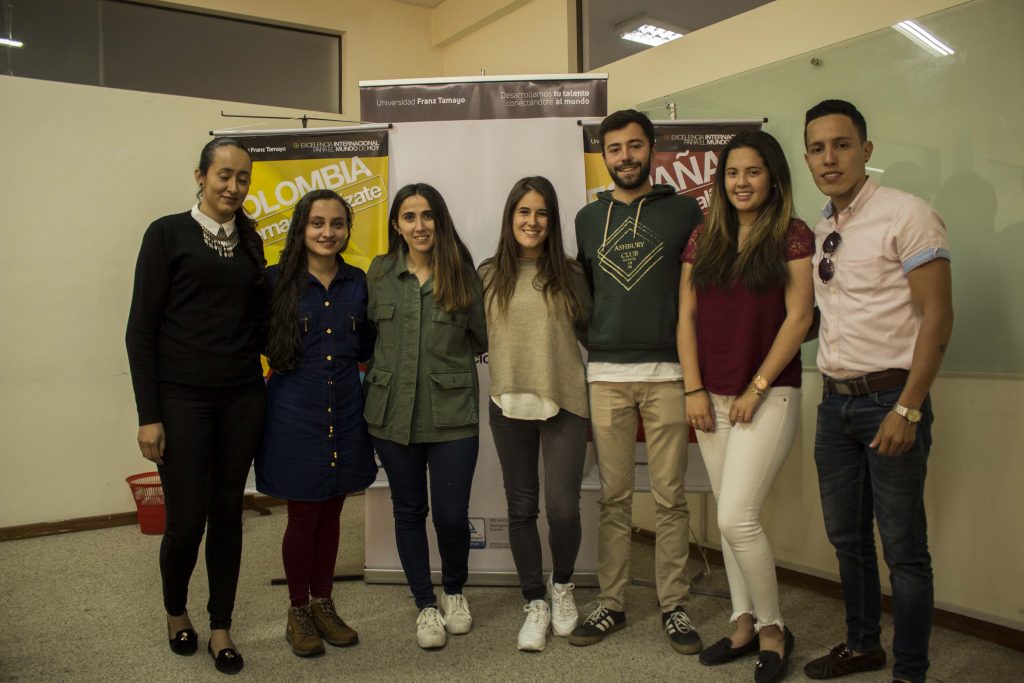 UNIFRANZ da Bienvenida a Estudiantes Internacionales