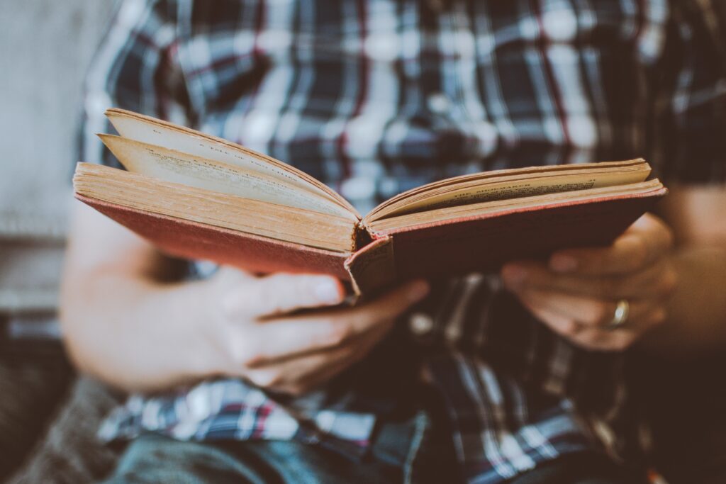 Día Internacional del Libro: leer habitualmente suma muchos beneficios