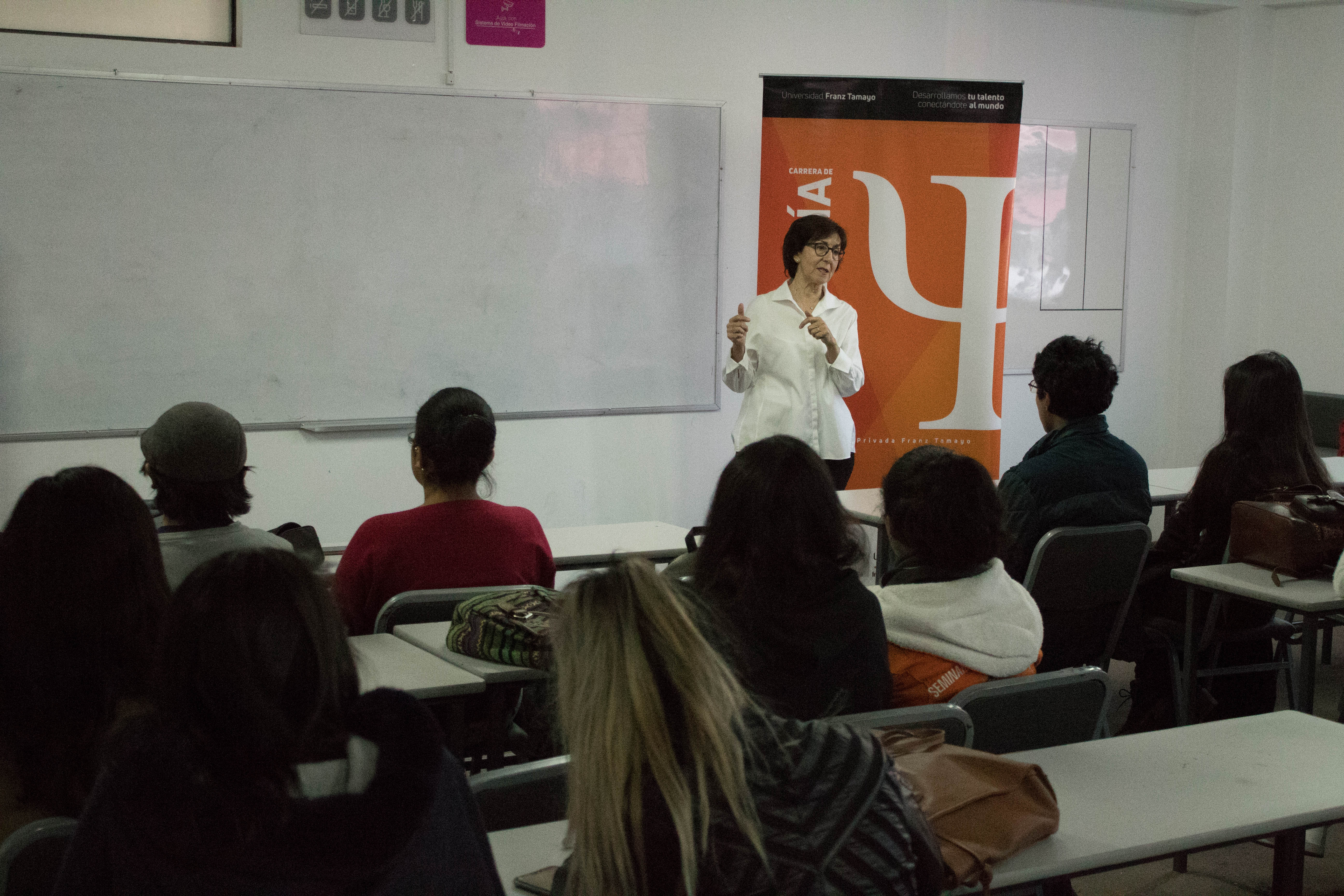 conferencia renta básica | Universidad Privada Franz Tamayo