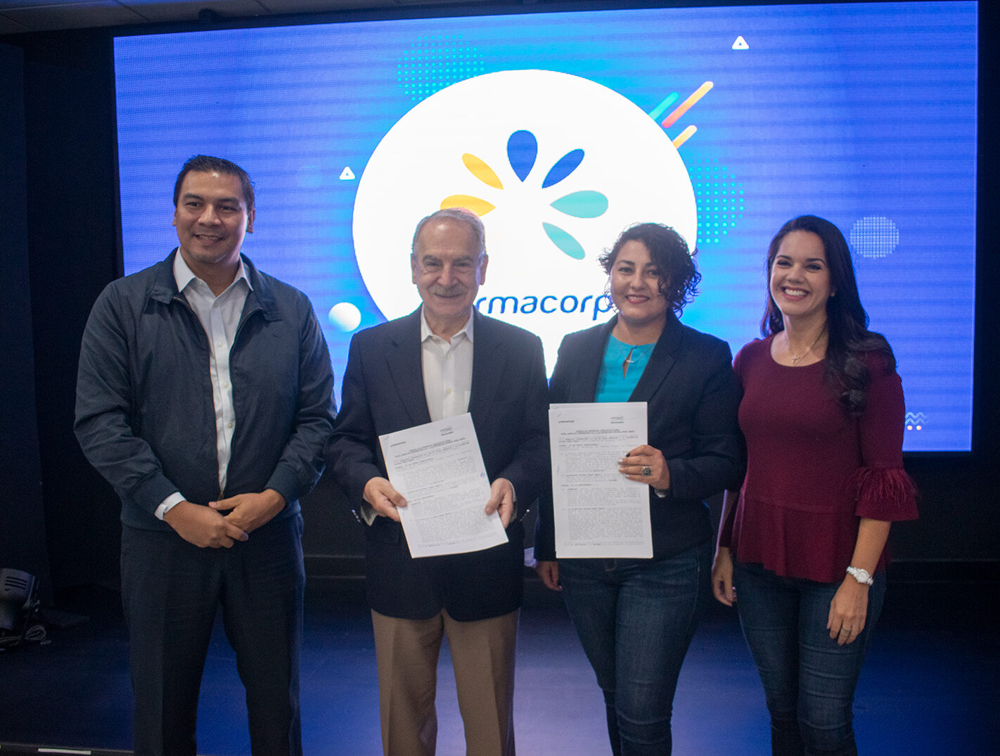 UNIFRANZ Y FARMACORP RENUEVAN CONVENIO PARA FORMAR PROFESIONALES