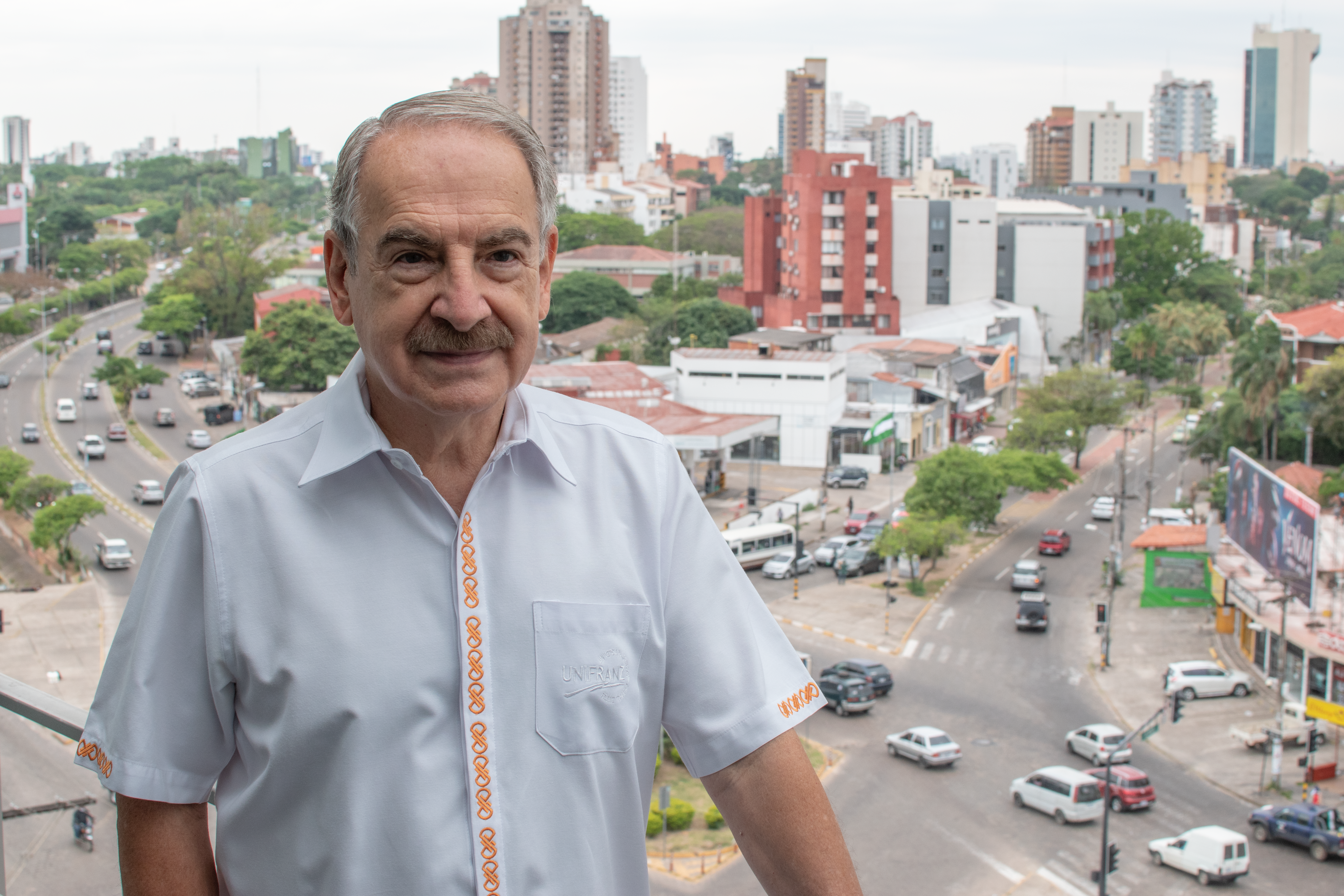 Foto Dr. Dabdoub | Universidad Privada Franz Tamayo