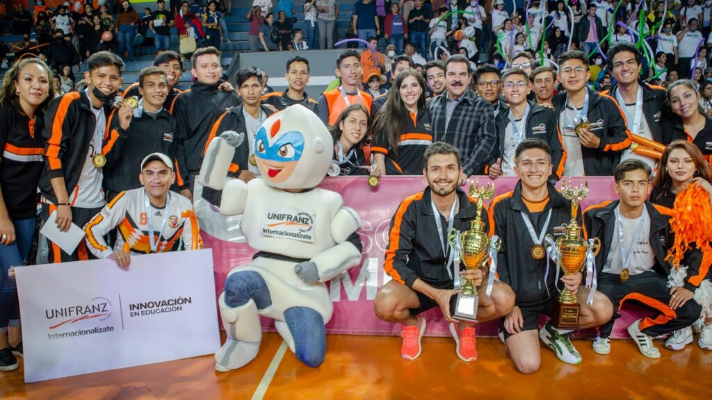 46 estudiantes de UNIFRANZ en Cochabamba subieron al podio en los Juegos Universitarios