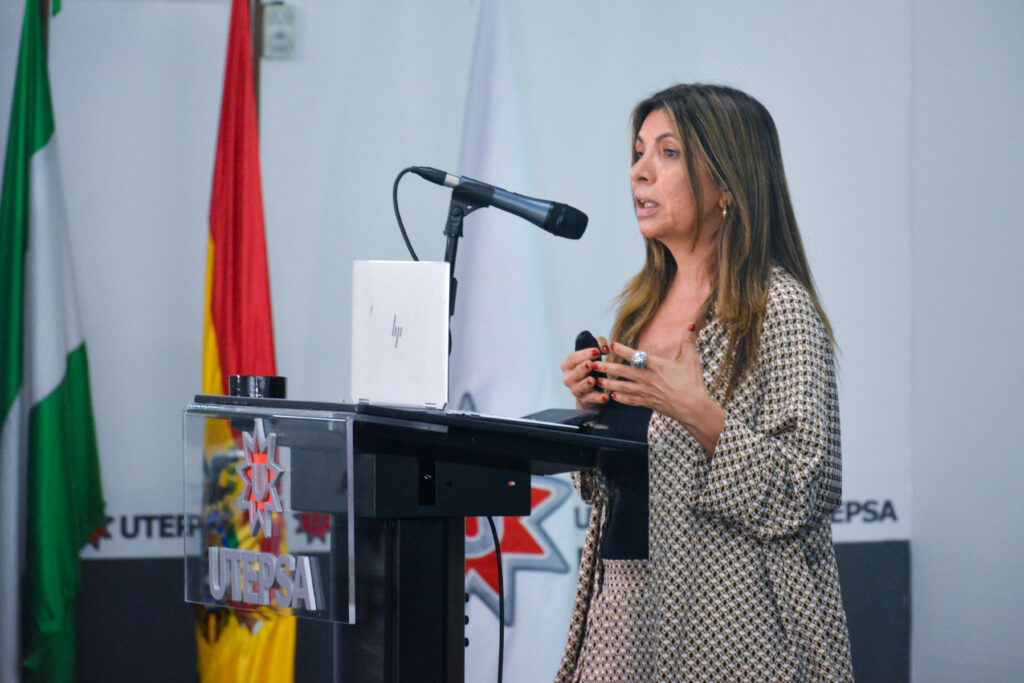 La mujer ocupa solo el 35% de la planilla en empresas en Bolivia
