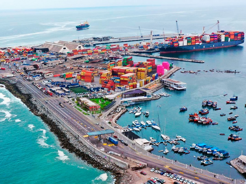 ¿Cuáles son las ventajas de Iquique? El 70% de la carga boliviana pasa por el puerto