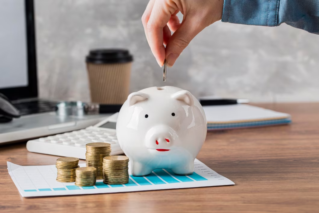 Ahorrar y planificar, la importancia de una educación financiera sólida