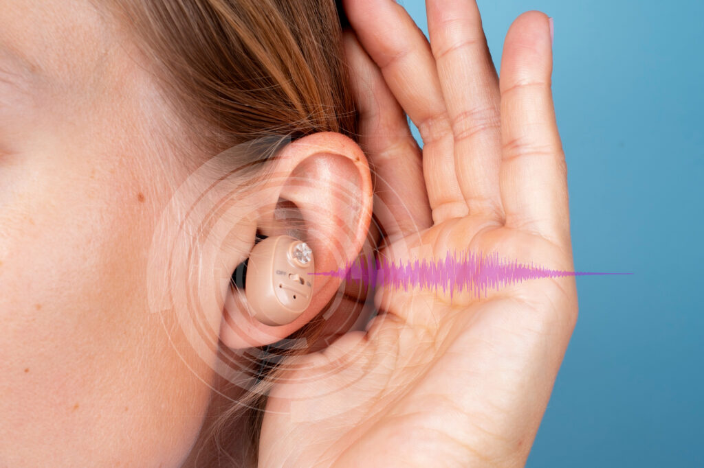 Avances tecnológicos revolucionan la atención y solución de problemas auditivos 