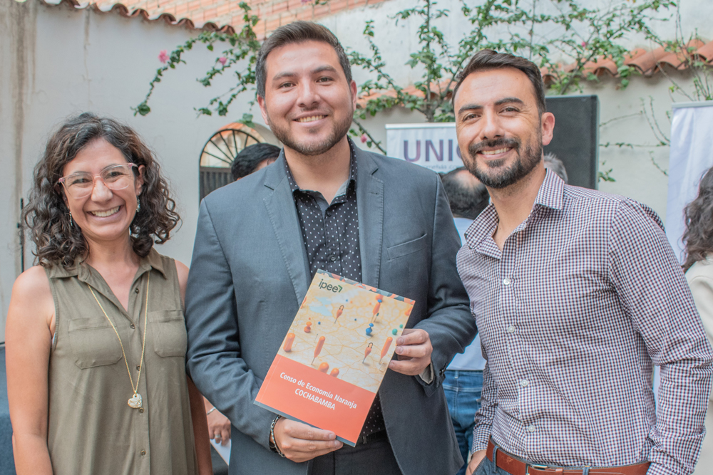Crecimiento y diversidad: Unifranz es protagonista del Mercado Creativo de Cochabamba
