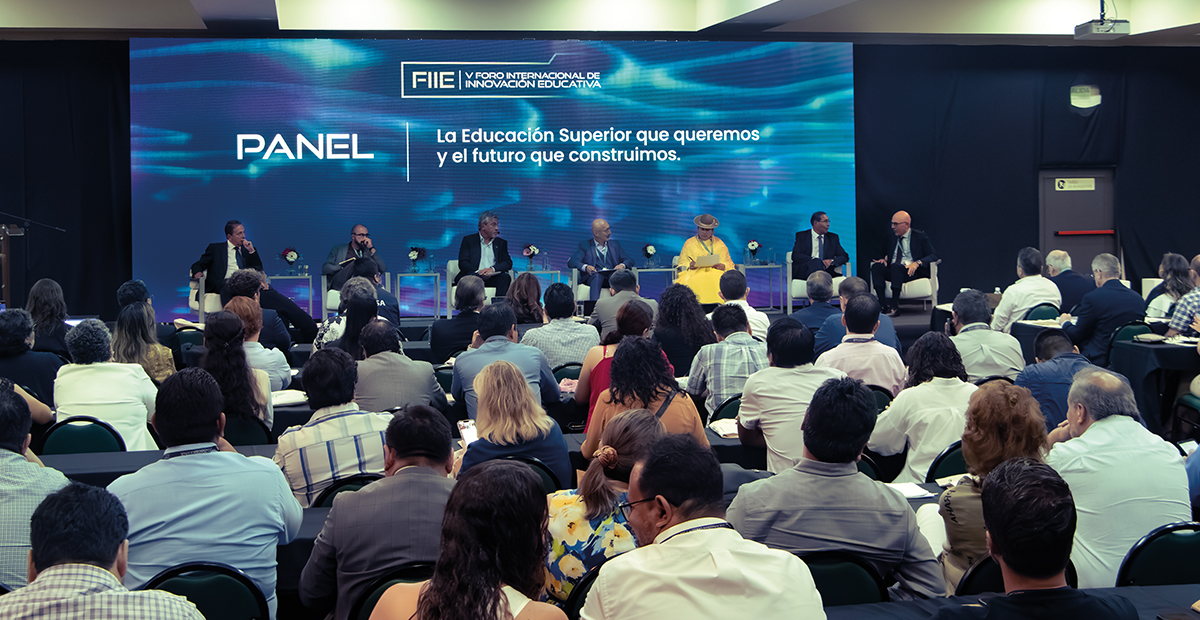 FOTO-NOTA CIERRE-FIIE2024-BLOG (1) | Universidad Privada Franz Tamayo