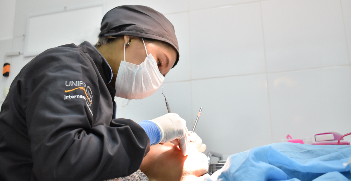 ODONTOLOGA-BLOG | Universidad Privada Franz Tamayo