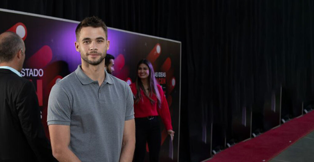 Bruno rojas también participó como expositor del TEDx Unifranz 2022.