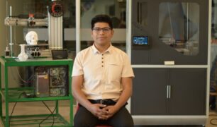 Joven cochabambino crea la primera impresora 3D de uso industrial en Bolivia
