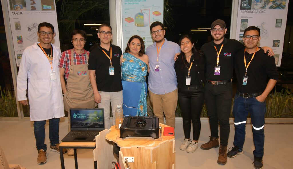 Fab Lab Santa Cruz, un año haciendo realidad los sueños de jóvenes y emprendedores bolivianos