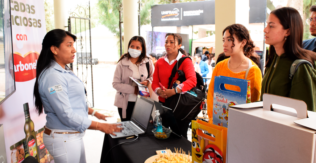 La Feria de Empleabilidad Unifranz, un puente entre empleadores y profesionales, se realizará en 4 ciudades