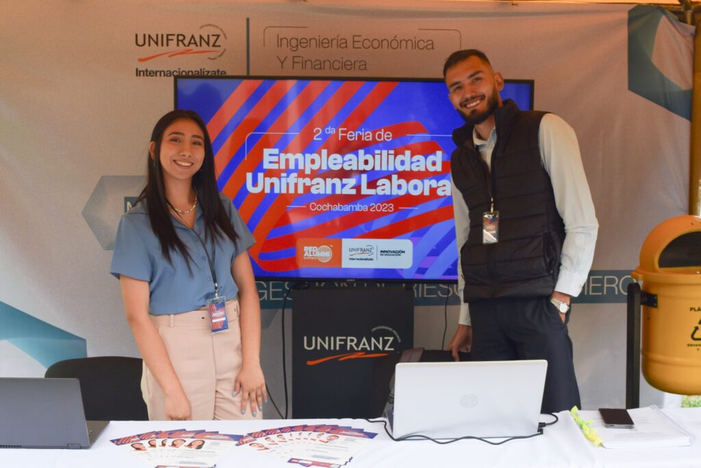 Feria de Empleabilidad Unifranz 2024 conecta talento joven con el mercado laboral