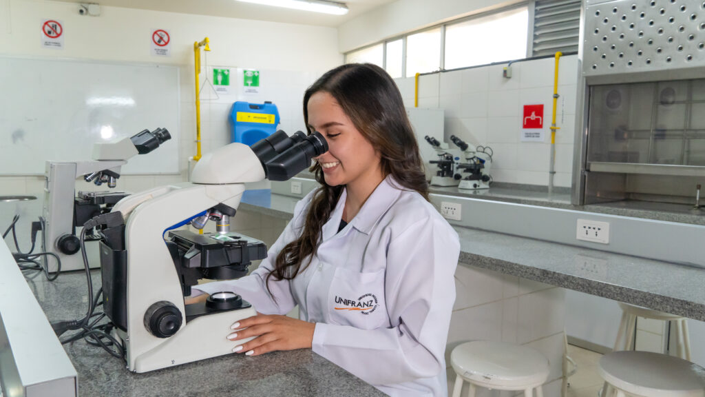 Rafaella Serrano: «Aprender haciendo», el modelo que abre puertas al mercado laboral