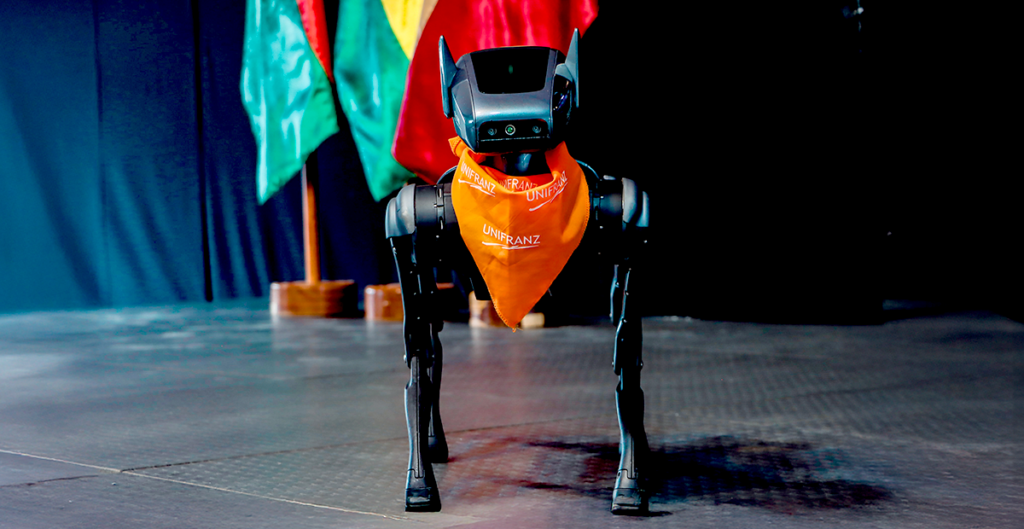 Teggie, el innovador perro robot que desafía a nuevos creadores bolivianos 