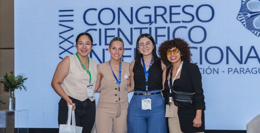 Estudiantes Unifranz ganan dos categorías en el 38° Congreso Científico Internacional en Paraguay