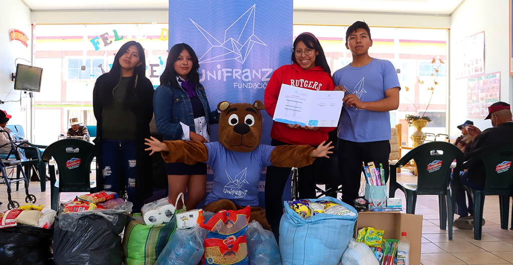 Cuatro albergues alteños reciben alimentos donados por competidores de la 5K Unifranz