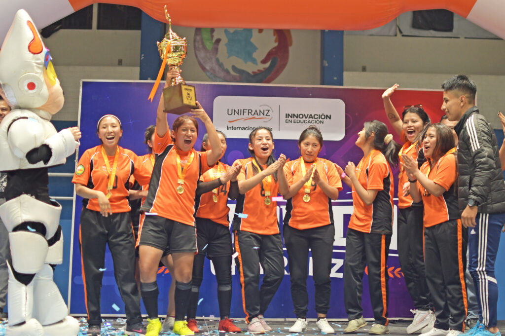 ¡Campeonas! Unifranz El Alto conquista el futsal femenino en las Olimpiadas Unifranz