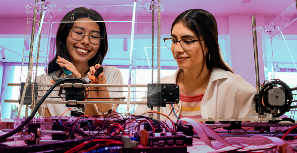 Reducir la brecha de género en tecnología: un reto pendiente en la educación