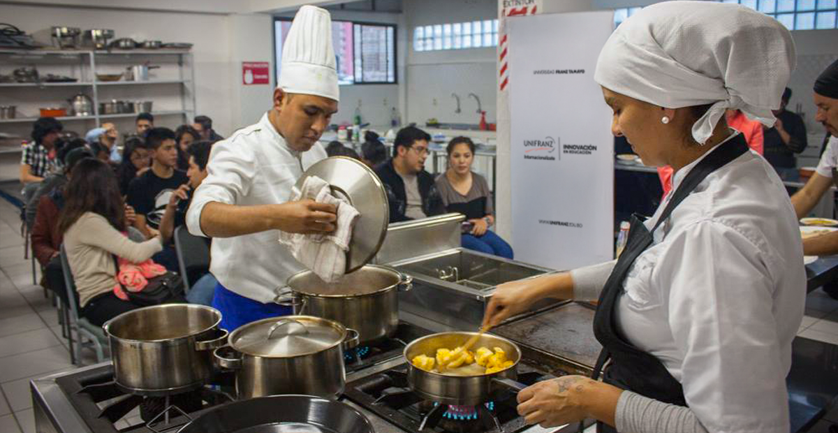 BLOG-GASTRONOMÍA-FOTO-6 | Universidad Privada Franz Tamayo