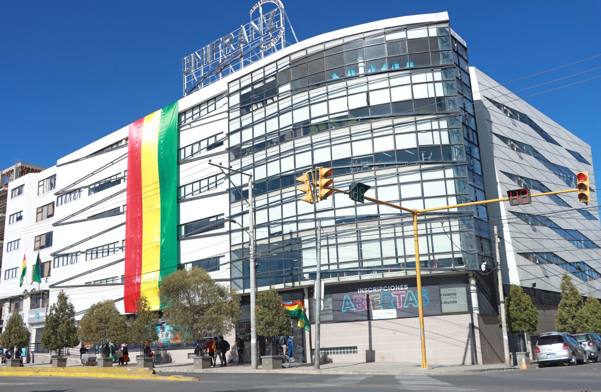 Bicentenario de Bolivia | Universidad Privada Franz Tamayo Bicentenario de Bolivia