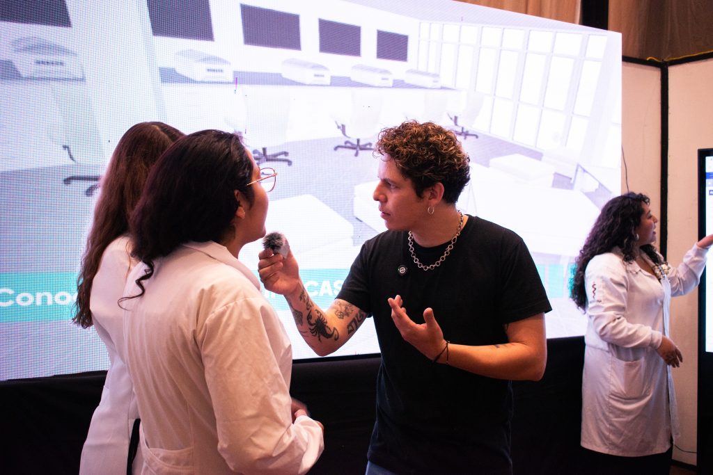 9 | Universidad Privada Franz Tamayo