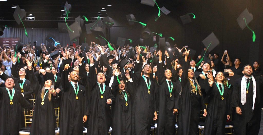 IMG_4396 | Universidad Privada Franz Tamayo