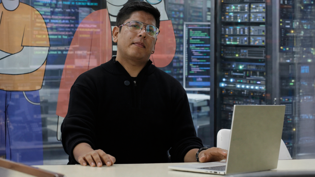 Leonardo Laura, el estudiante de Ingeniería de Sistemas de Unifranz La Paz que desarrolló el proyecto.
